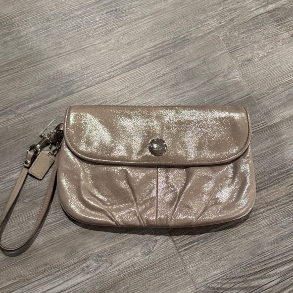 Vintage Coach Metallic Wristlet Clutch - Picture 1 of 1
